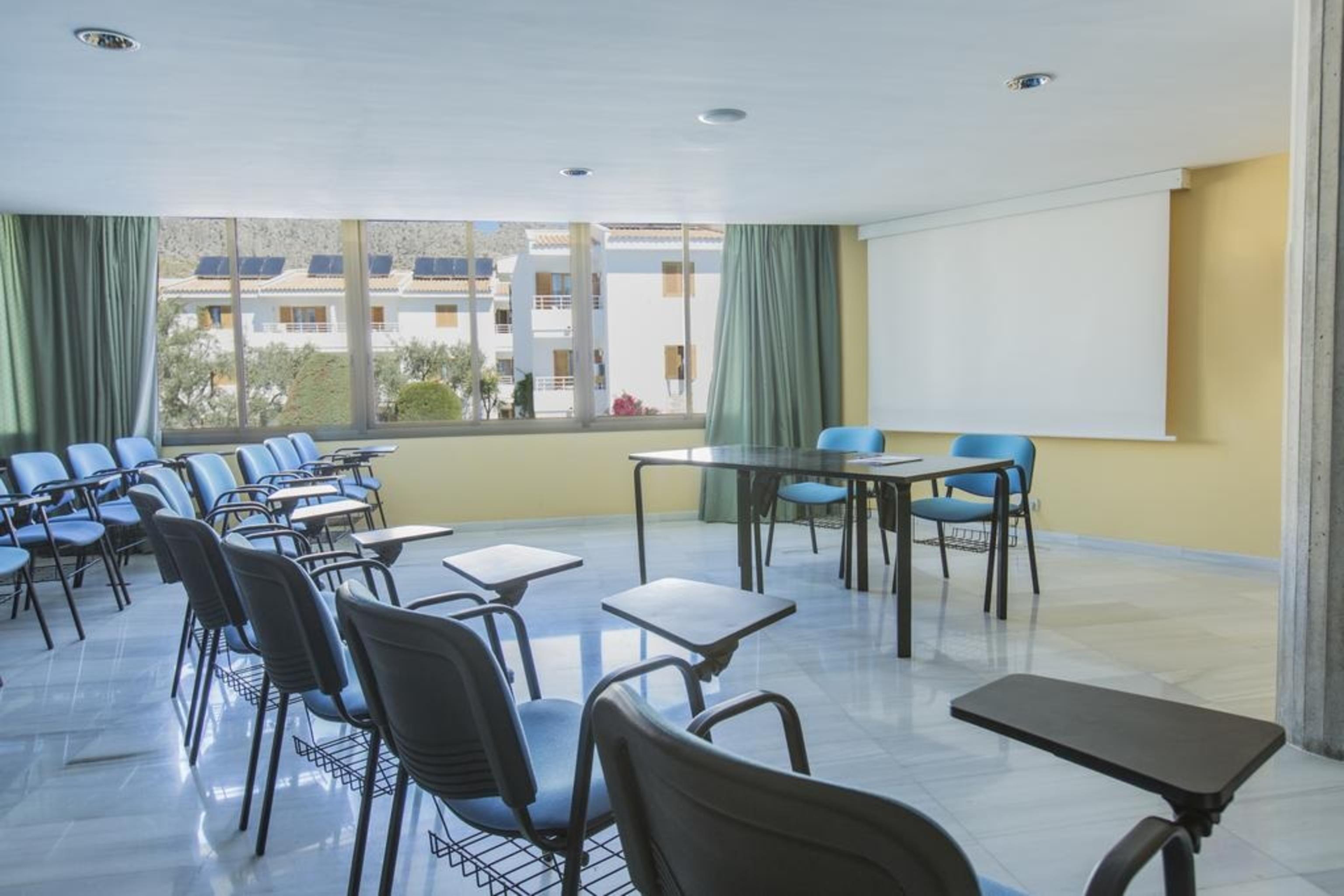Aparthotel Flora Port de Pollença Zewnętrze zdjęcie