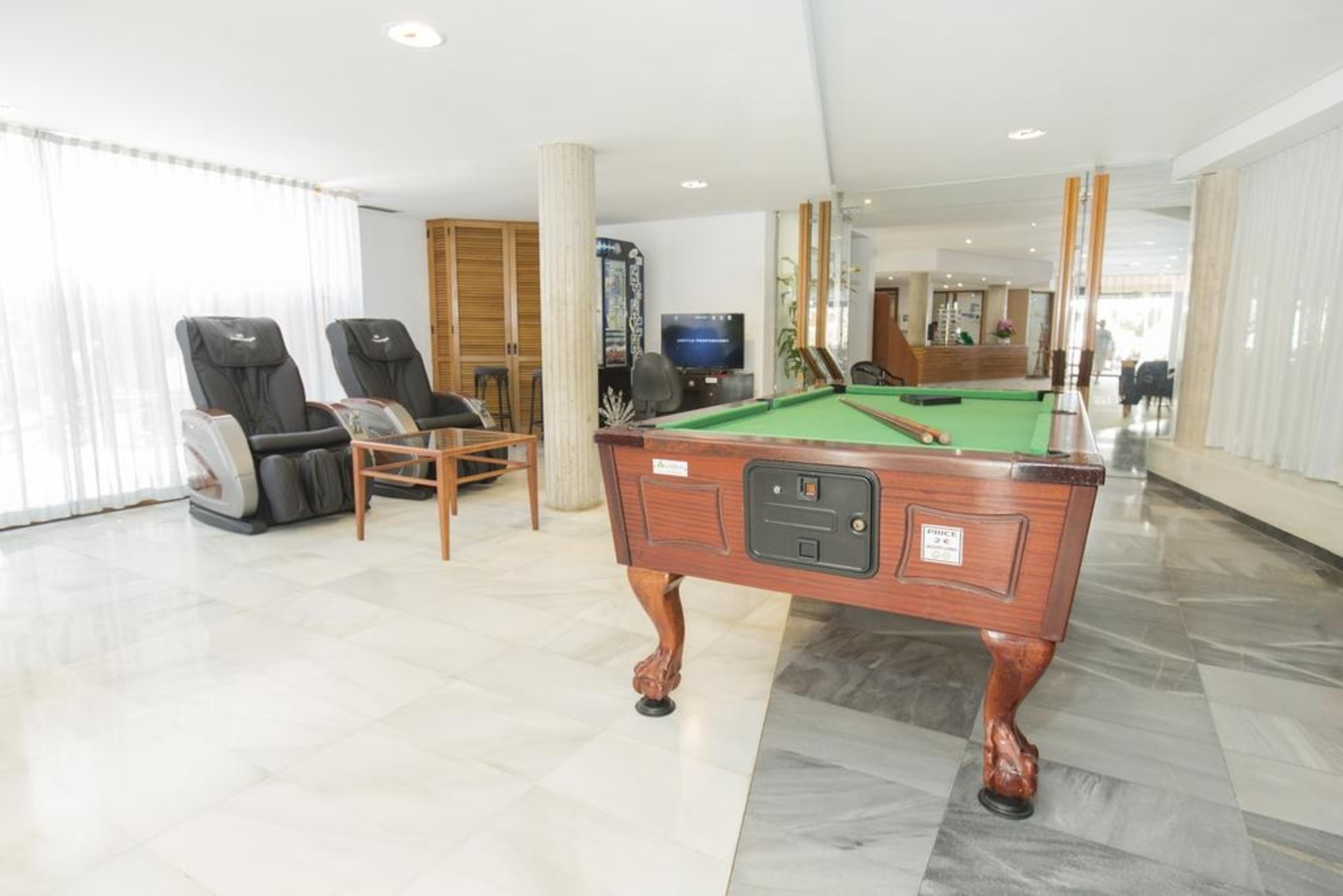 Aparthotel Flora Port de Pollença Zewnętrze zdjęcie