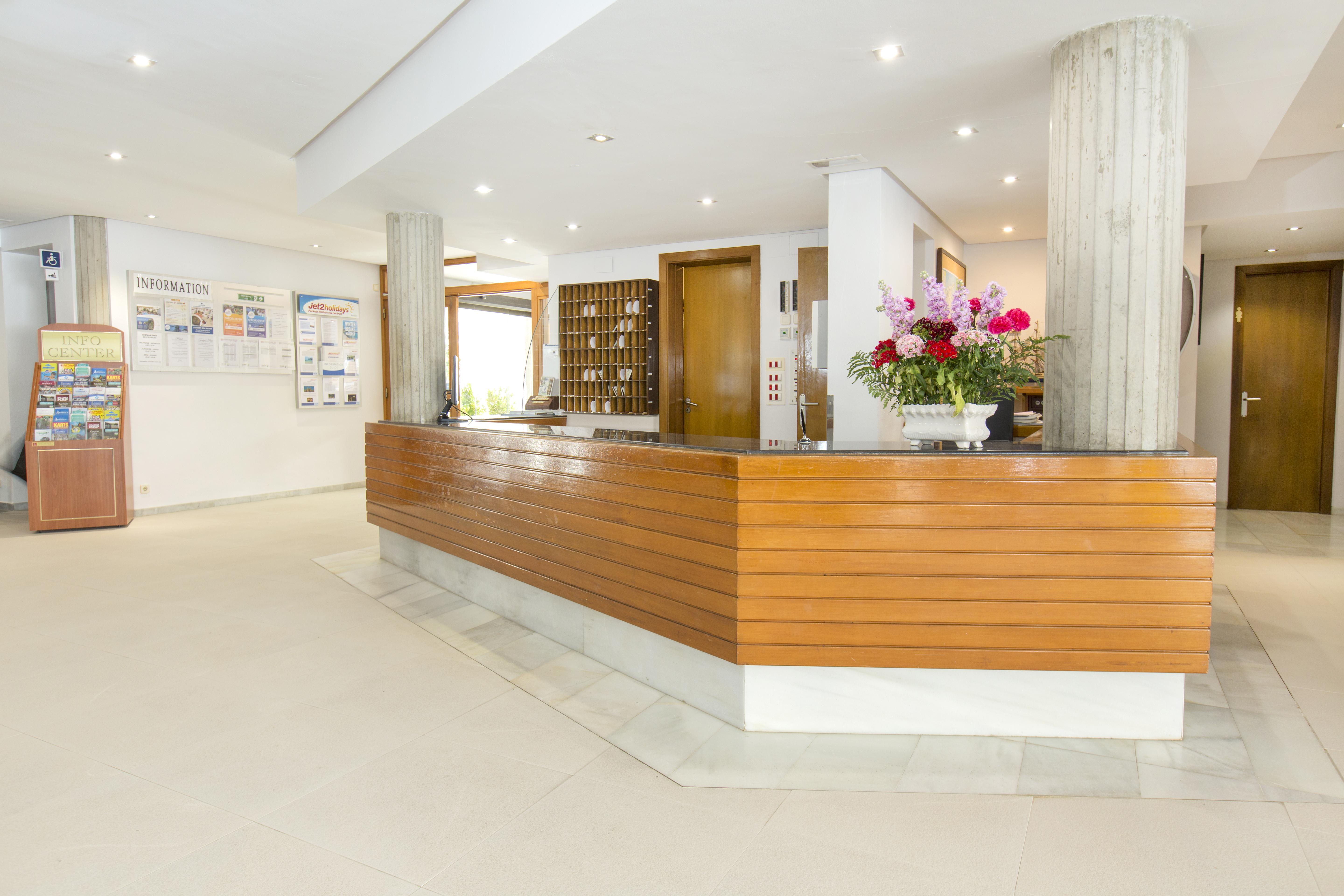 Aparthotel Flora Port de Pollença Zewnętrze zdjęcie