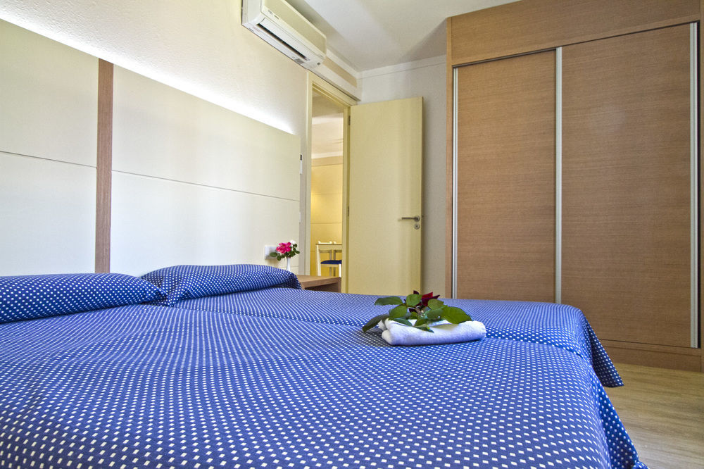 Aparthotel Flora Port de Pollença Zewnętrze zdjęcie