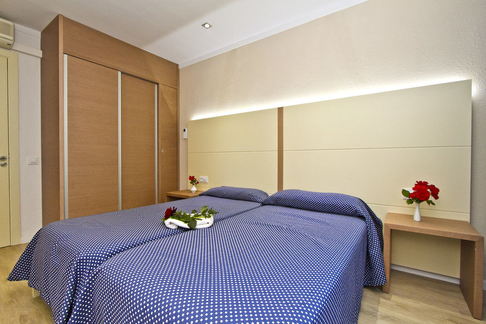 Aparthotel Flora Port de Pollença Zewnętrze zdjęcie